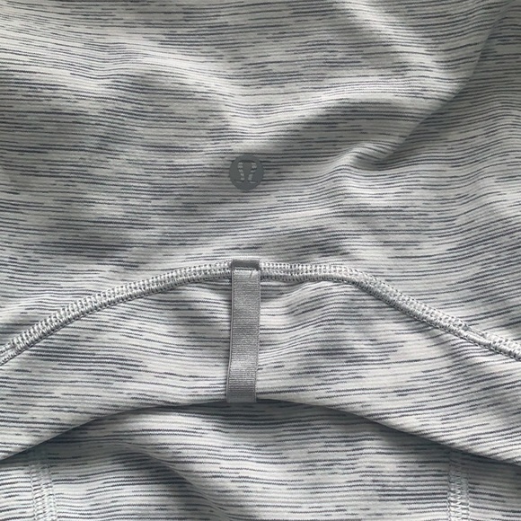 color grey/white size:0 running or workout jacket - Picture 4 of 6